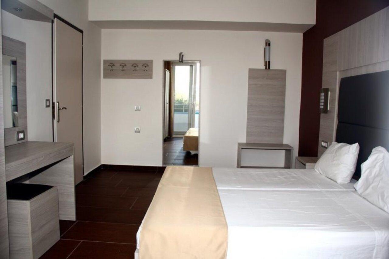Karavos Hotel Apartments Archangelos  Bagian luar foto