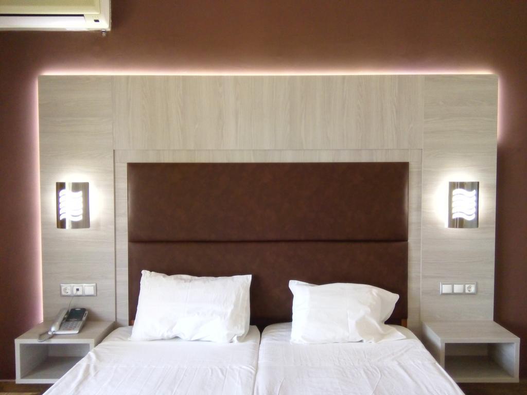 Karavos Hotel Apartments Archangelos  Ruang foto