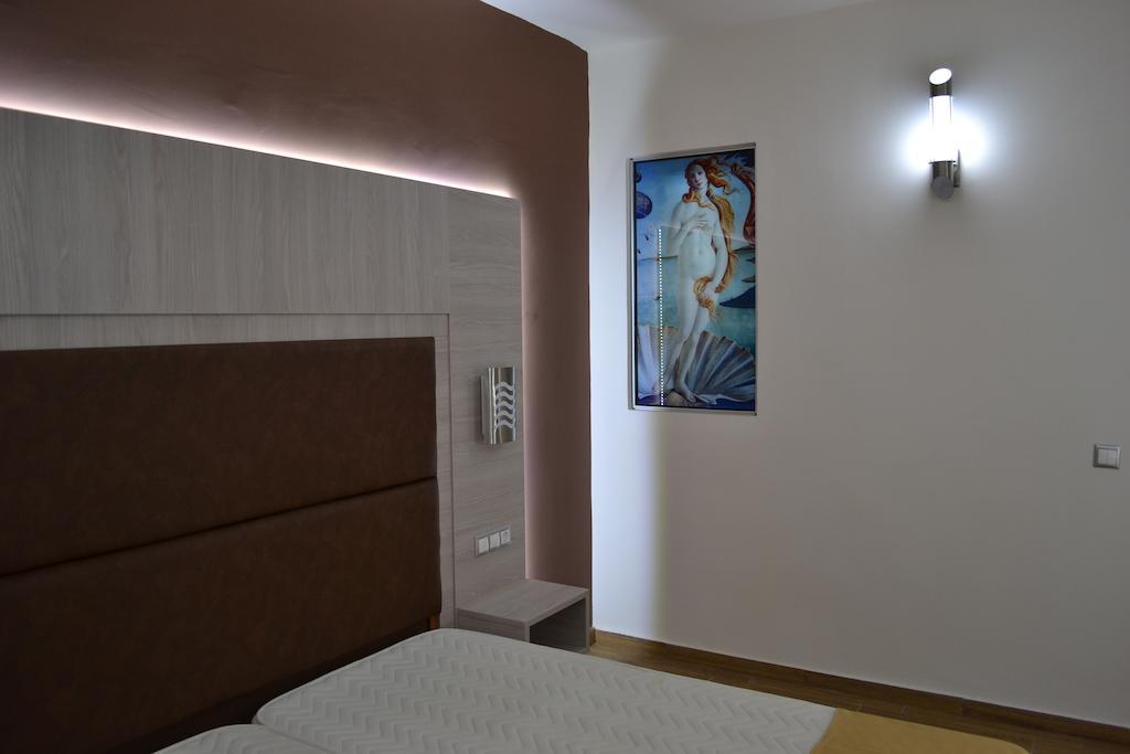 Karavos Hotel Apartments Archangelos  Bagian luar foto