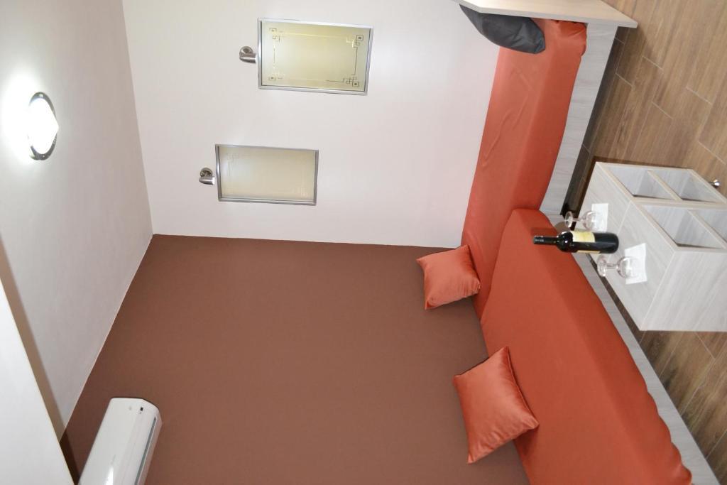 Karavos Hotel Apartments Archangelos  Ruang foto