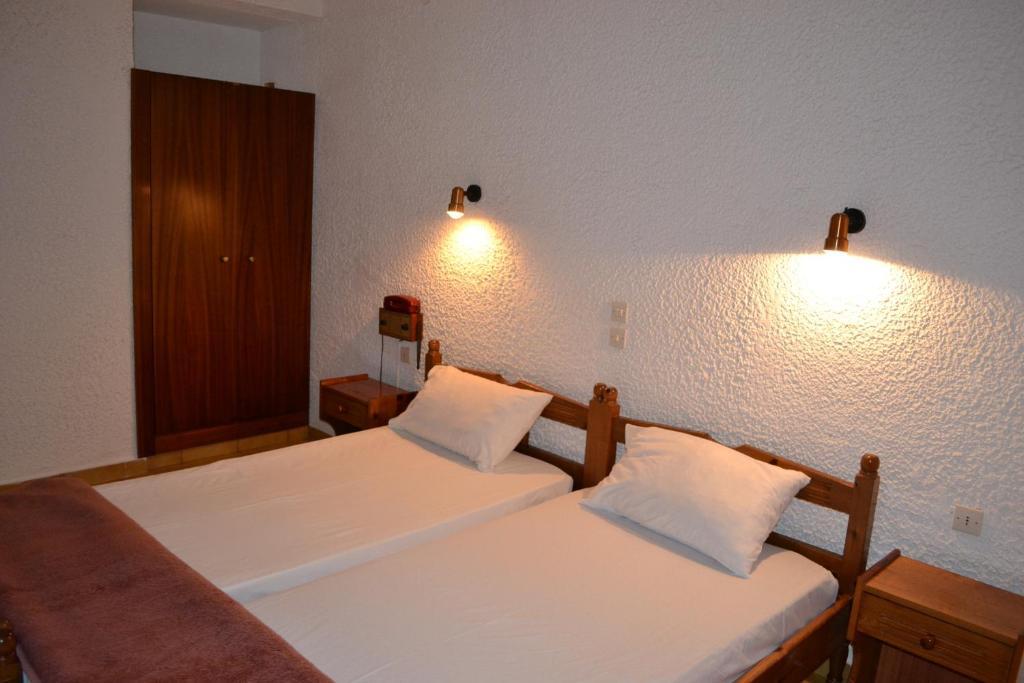 Karavos Hotel Apartments Archangelos  Ruang foto