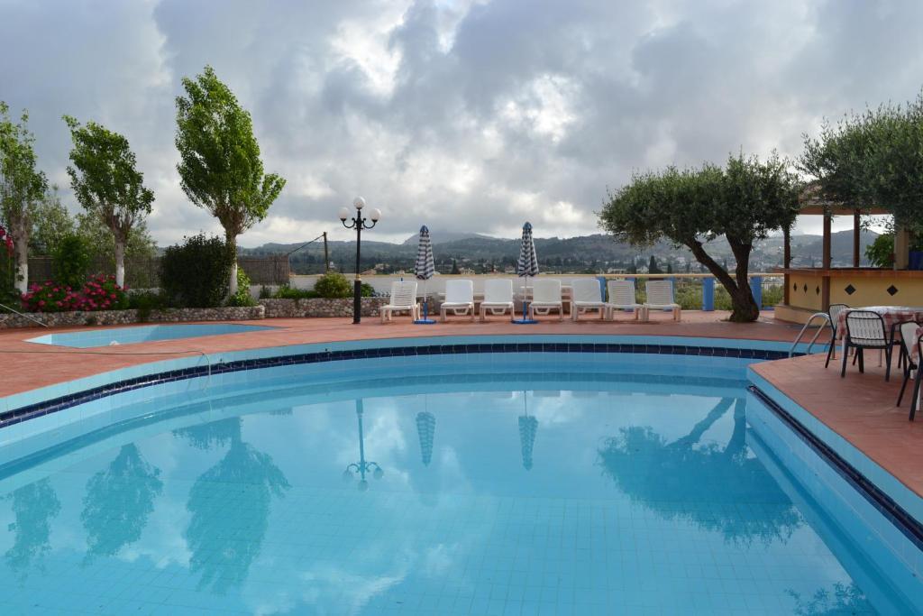 Karavos Hotel Apartments Archangelos  Bagian luar foto